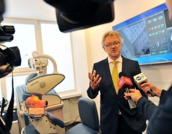 Łysina – kompleks Polaków, jesteśmy jednym z najbardziej łysych narodów