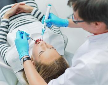Zdrowe zęby – 6 produktów spożywczych groźnych dla zębów.