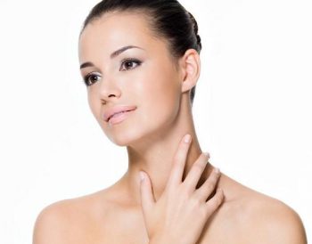 Jak zadbać o skórę szyi? ABC pielęgnacji skóry szyi!