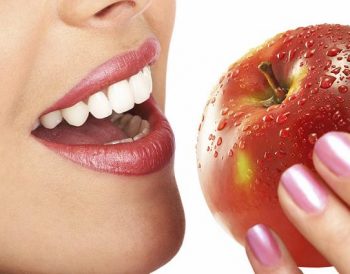Choroby widoczne w zębach. Dentysta powie ci o cukrzycy